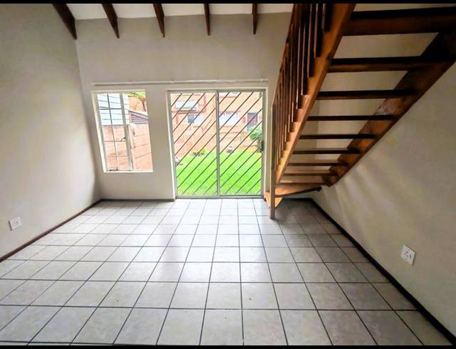 2 BEDROOM TOWNHOUSE FOR SALE IN CELTISDAL